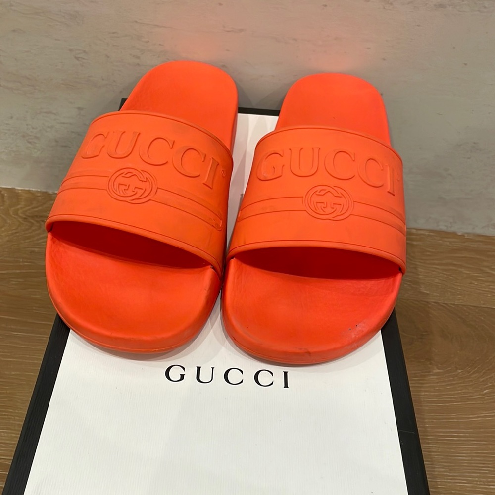 Gucci red logo slides mens size 10 rubber